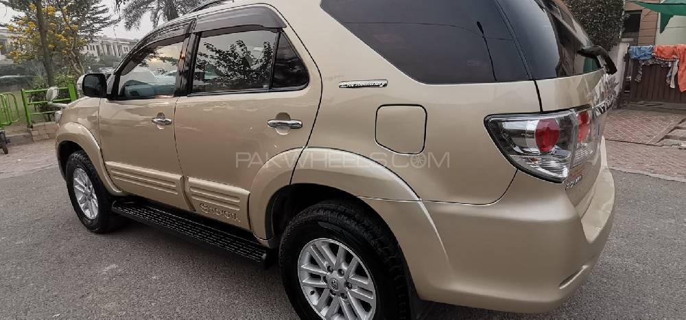 ٹویوٹا فورچیونر 2015 for Sale in لاہور ٹویوٹا فورچیونر 2015 for Sale in لاہور Image-11