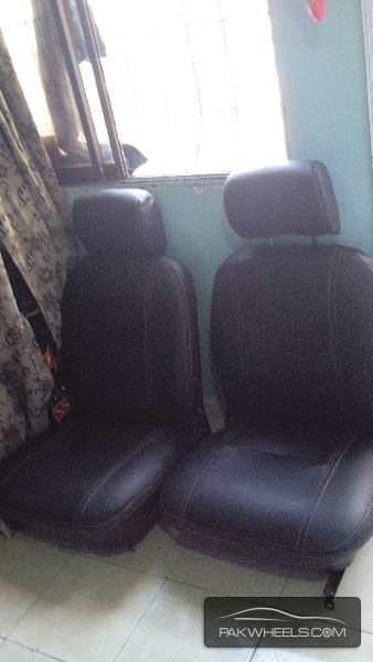 Japanese car front leather seats Image-1