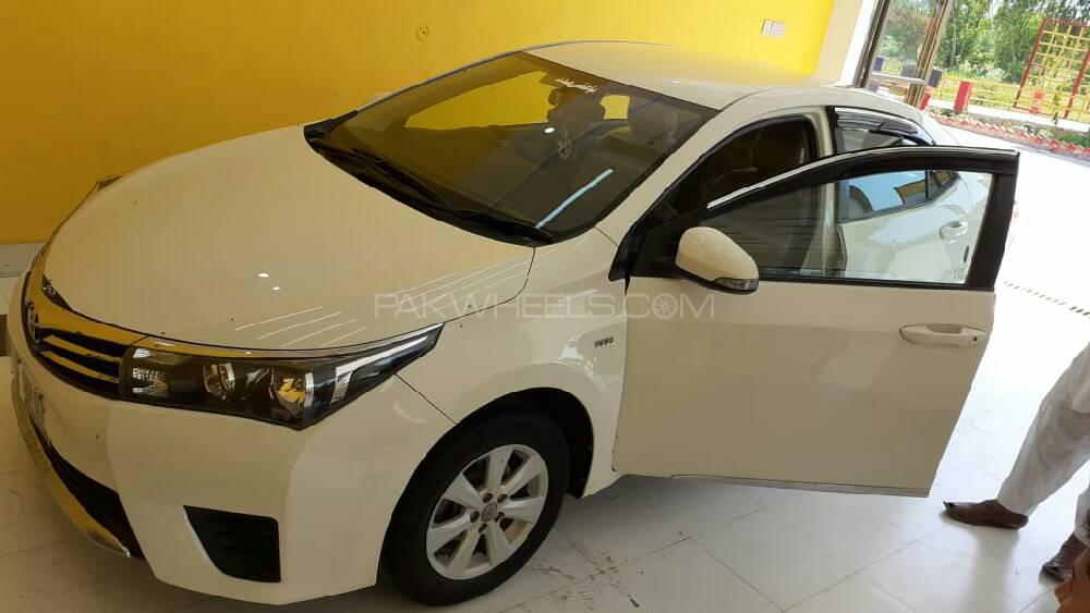 Toyota Corolla 2016 for Sale in Bhalwal Image-1