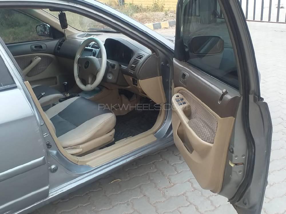 Honda Civic 2006 for Sale in Gujranwala Honda Civic 2006 for Sale in Gujranwala Image-9