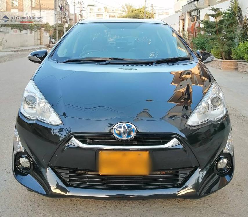 Toyota Aqua 2015 for Sale in Karachi Image-1