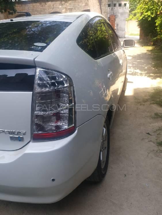 Toyota Prius 2007 for Sale in Haripur Toyota Prius 2007 for Sale in Haripur Image-2