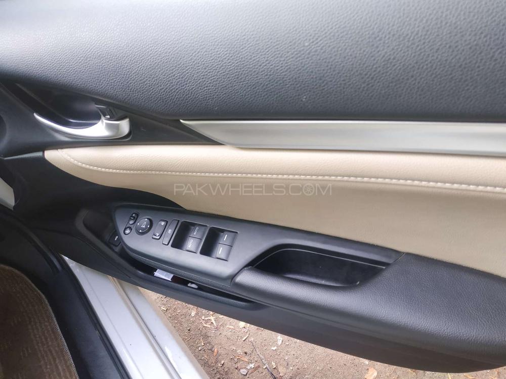 Honda Civic 2020 for Sale in Islamabad Honda Civic 2020 for Sale in Islamabad Image-5