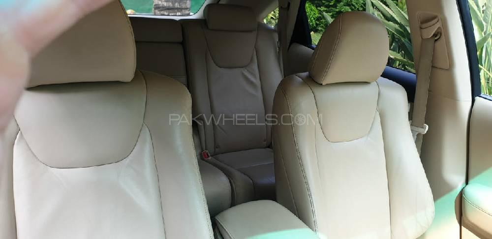 Lexus RX Series 2009 for Sale in Lahore Lexus RX Series 2009 for Sale in Lahore Image-6