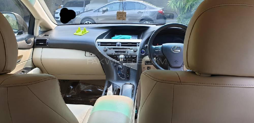Lexus RX Series 2009 for Sale in Lahore Lexus RX Series 2009 for Sale in Lahore Image-7