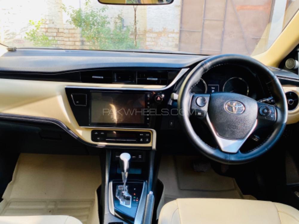 Toyota Corolla 2018 for Sale in Peshawar Toyota Corolla 2018 for Sale in Peshawar Image-7