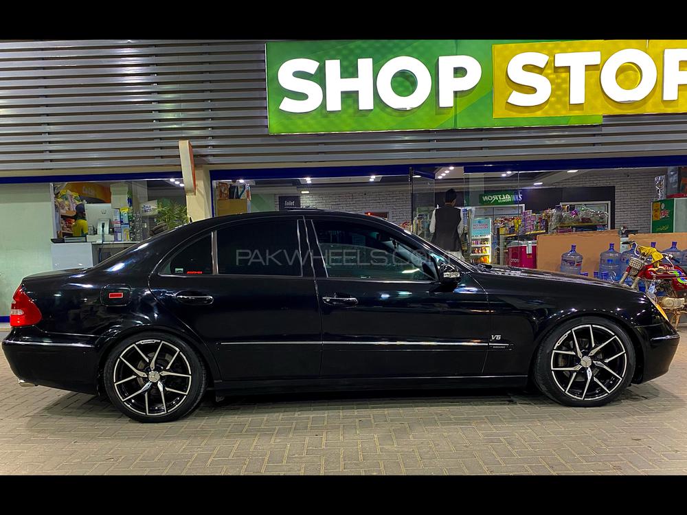 Mercedes Benz E Class 2006 for Sale in Peshawar Mercedes Benz E Class 2006 for Sale in Peshawar Image-6