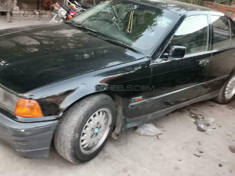 بی ایم ڈبلیو 3 سیریز 1993 for Sale in لاہور بی ایم ڈبلیو 3 سیریز 1993 for Sale in لاہور Image-8