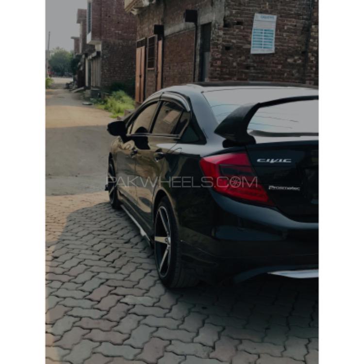 Honda Civic - 2015  Honda Civic - 2015  Image-6