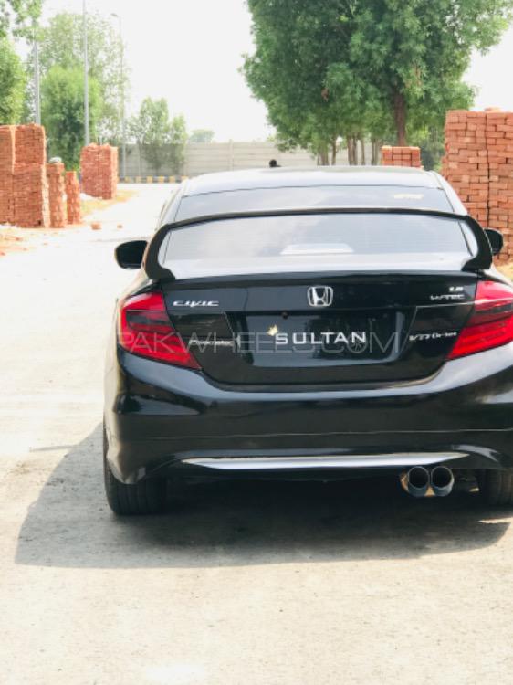 Honda Civic - 2015  Honda Civic - 2015  Image-10