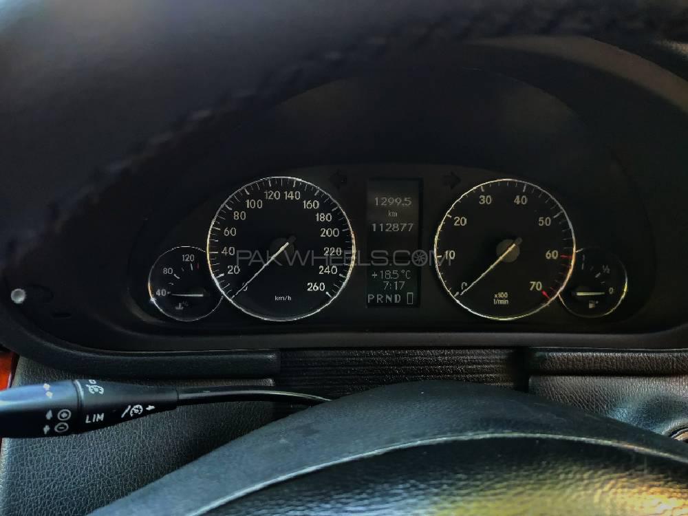 Mercedes Benz C Class 2003 for Sale in Lahore Mercedes Benz C Class 2003 for Sale in Lahore Image-9