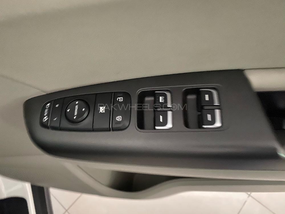 KIA Sportage 2020 for Sale in Peshawar KIA Sportage 2020 for Sale in Peshawar Image-9