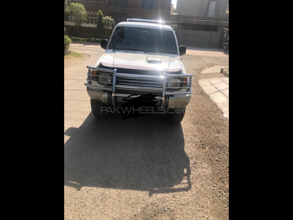 Mitsubishi Pajero 1996 for Sale in Lahore Image-1