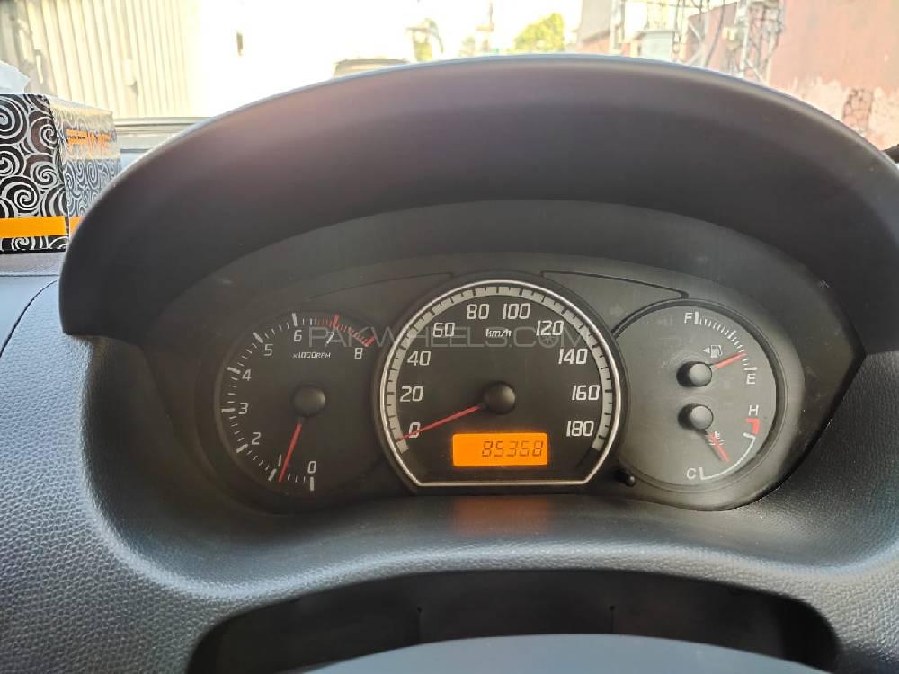 Suzuki Swift 2011 for Sale in Lahore Suzuki Swift 2011 for Sale in Lahore Image-7