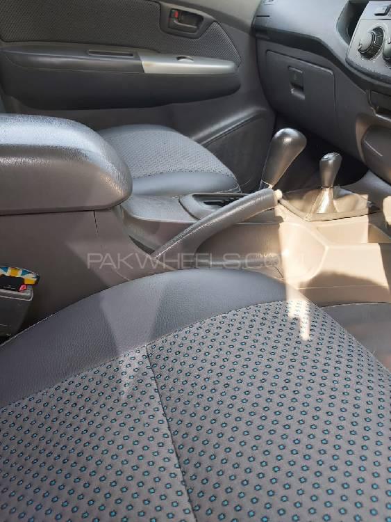 Toyota Hilux 2013 for Sale in Rawalpindi Toyota Hilux 2013 for Sale in Rawalpindi Image-12