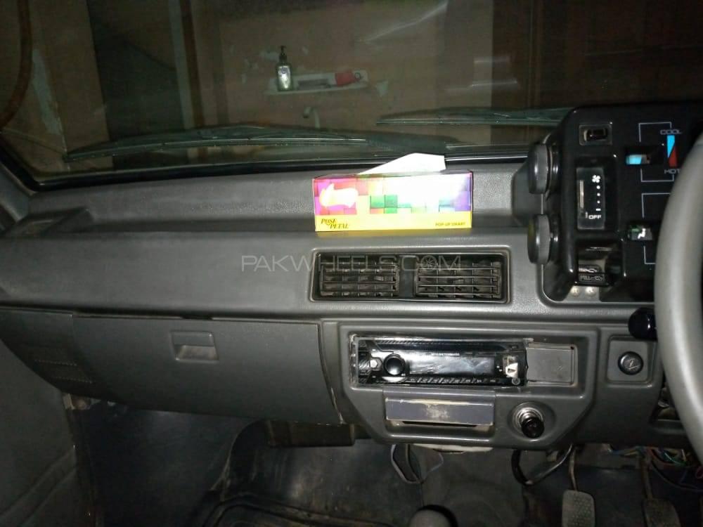 Suzuki Mehran 2011 for Sale in Lahore Suzuki Mehran 2011 for Sale in Lahore Image-14