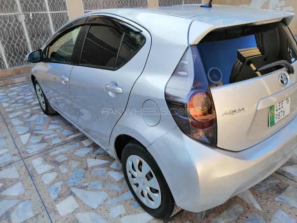 Toyota Aqua 2012 for Sale in Peshawar Toyota Aqua 2012 for Sale in Peshawar Image-7