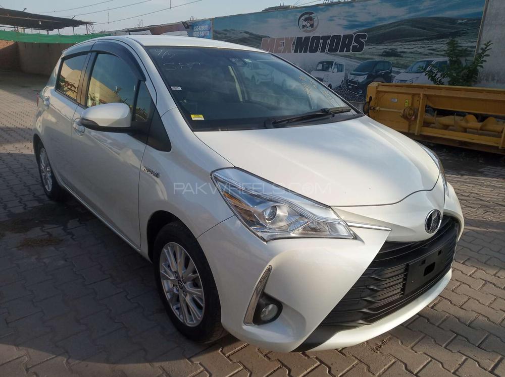 Toyota Vitz 2017 for Sale in Gujranwala Toyota Vitz 2017 for Sale in Gujranwala Image-2