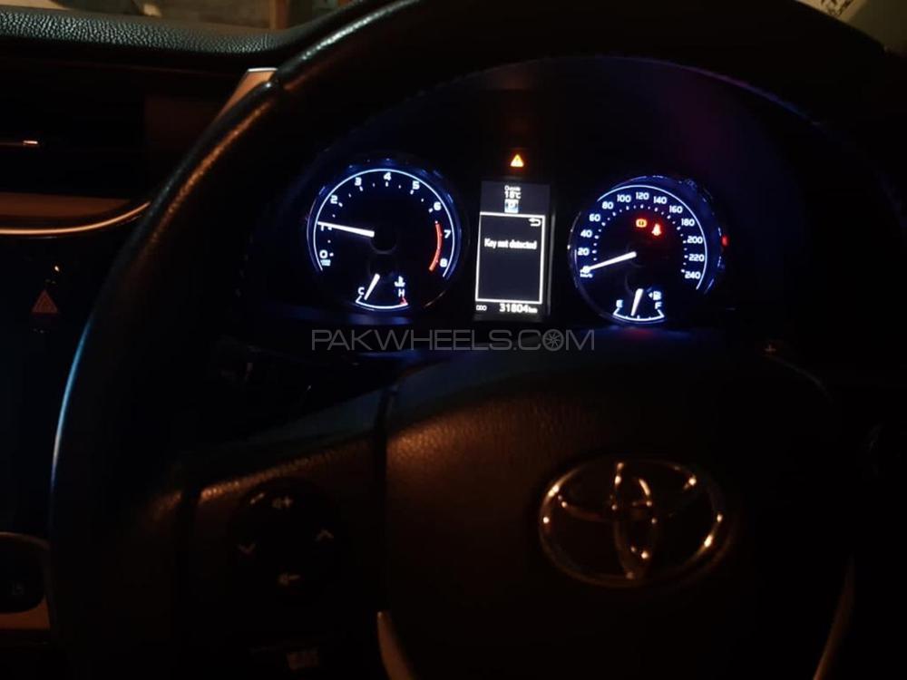 Toyota Corolla 2017 for Sale in Peshawar Image-1