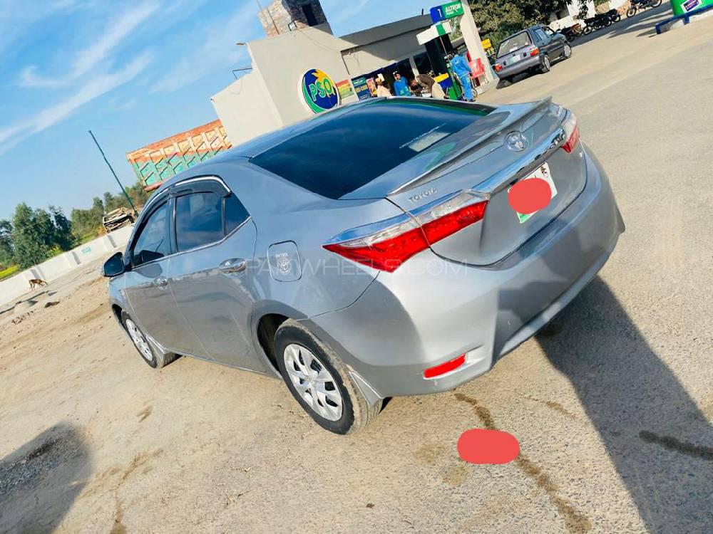 Toyota Corolla 2015 for Sale in Mandi bahauddin Toyota Corolla 2015 for Sale in Mandi bahauddin Image-2