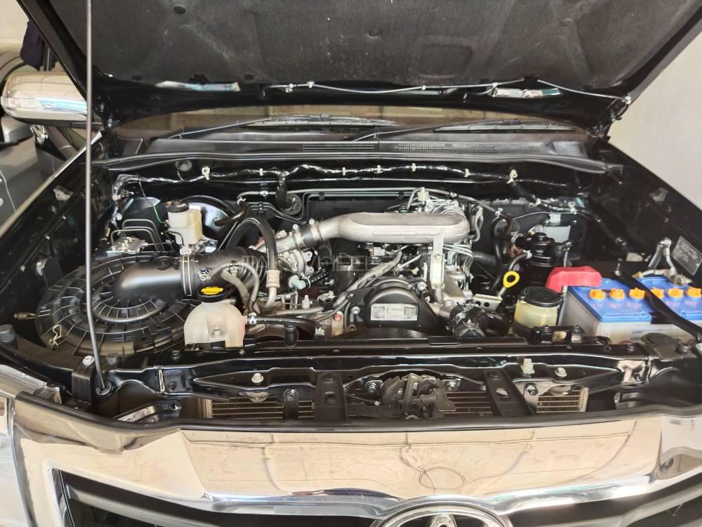 Toyota Hilux 2016 for Sale in Sialkot Toyota Hilux 2016 for Sale in Sialkot Image-5