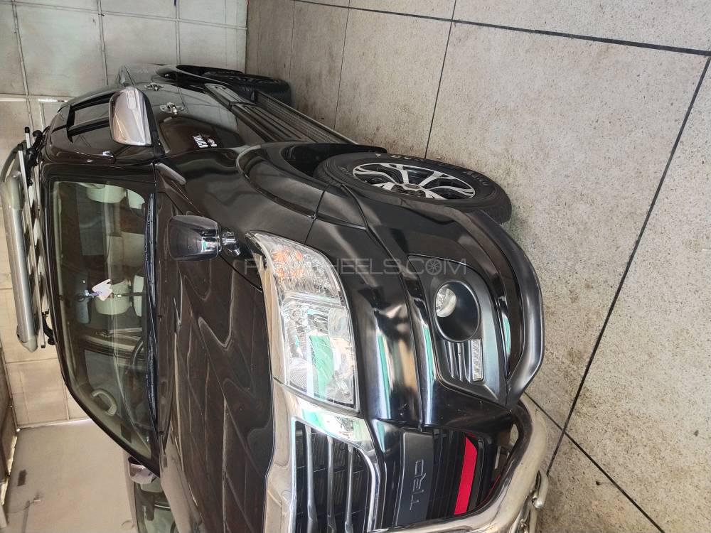 Toyota Hilux 2016 for Sale in Sialkot Toyota Hilux 2016 for Sale in Sialkot Image-2