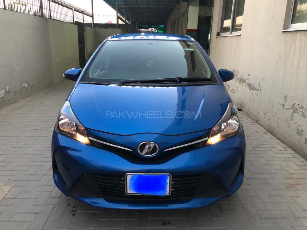 Toyota Vitz 2014 for Sale in Lahore Image-1