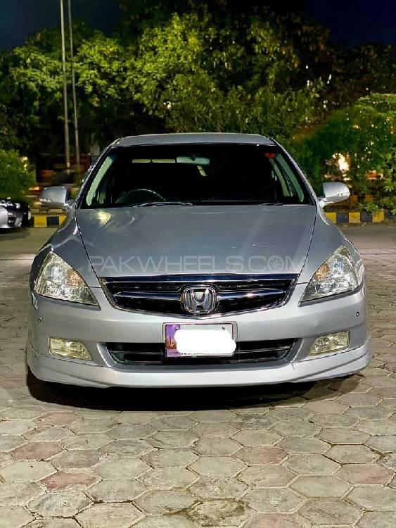 Honda Accord 2005 for Sale in Lahore Image-1