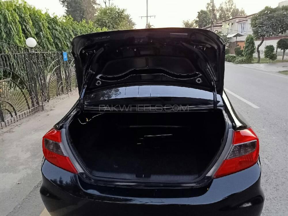 Honda Civic 2014 for Sale in Faisalabad Honda Civic 2014 for Sale in Faisalabad Image-6