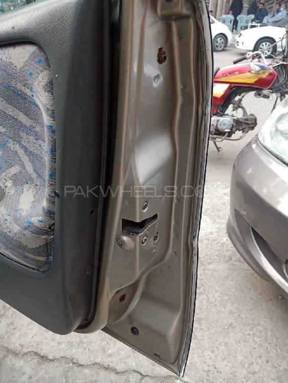 Suzuki Baleno 2004 for Sale in Lahore Suzuki Baleno 2004 for Sale in Lahore Image-16