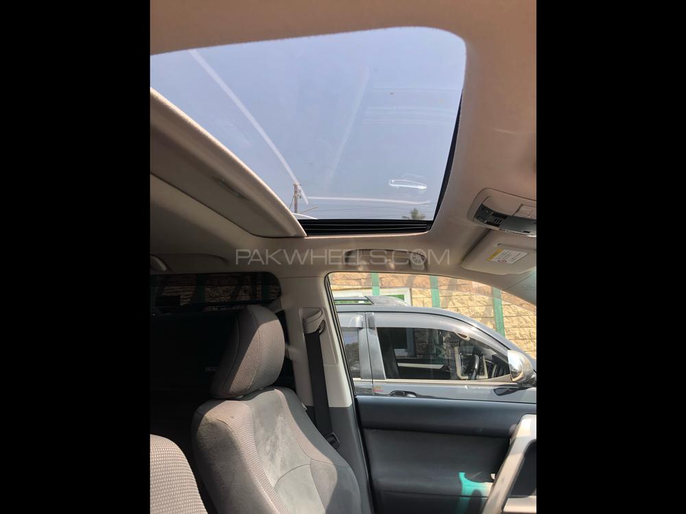 Toyota Prado 2012 for Sale in Karachi Toyota Prado 2012 for Sale in Karachi Image-9