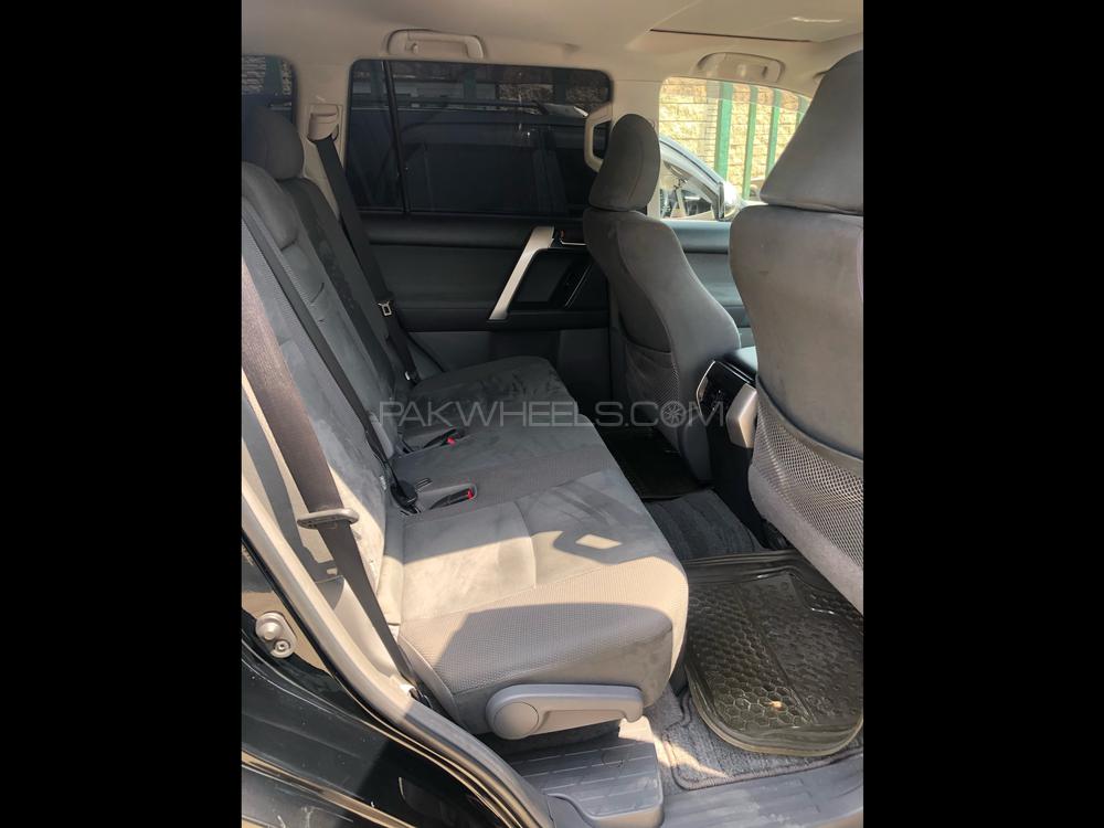 Toyota Prado 2012 for Sale in Karachi Toyota Prado 2012 for Sale in Karachi Image-11