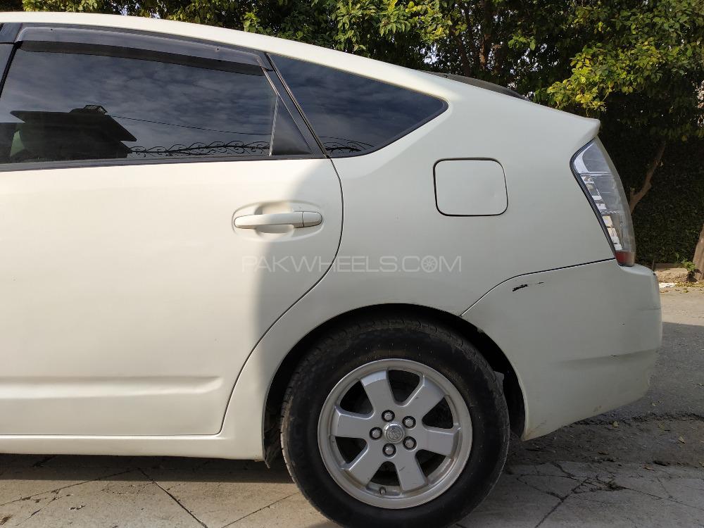 Toyota Prius 2007 for Sale in Peshawar Image-1