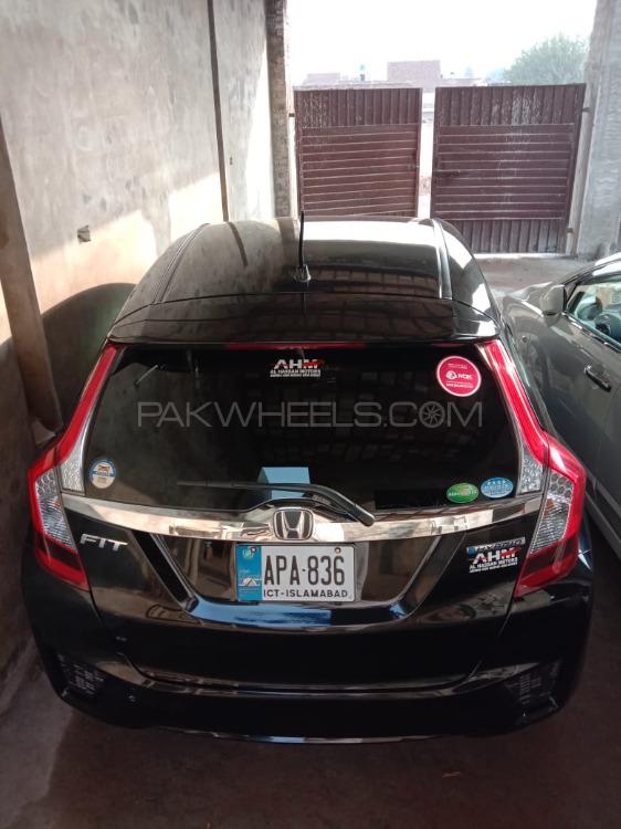 Honda Fit 2015 for Sale in Okara Honda Fit 2015 for Sale in Okara Image-11