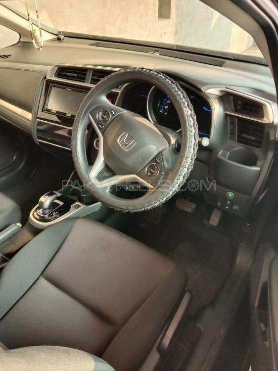 Honda Fit 2015 for Sale in Okara Honda Fit 2015 for Sale in Okara Image-12