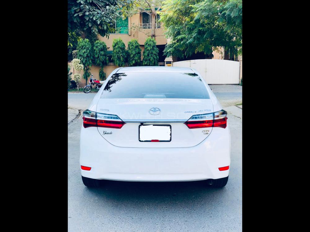 Toyota Corolla 2018 for Sale in Peshawar Toyota Corolla 2018 for Sale in Peshawar Image-8