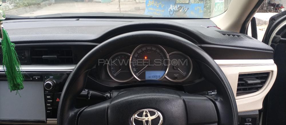 Toyota Corolla 2014 for Sale in Gujrat Toyota Corolla 2014 for Sale in Gujrat Image-6
