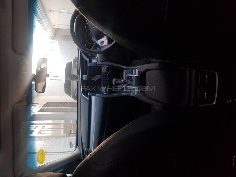 Honda Civic 2016 for Sale in Lahore Honda Civic 2016 for Sale in Lahore Image-9