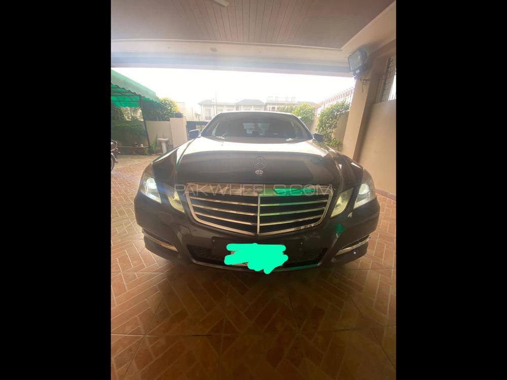 Mercedes Benz E Class 2010 for Sale in Lahore Image-1