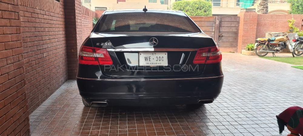 Mercedes Benz E Class 2012 for Sale in Lahore Image-1