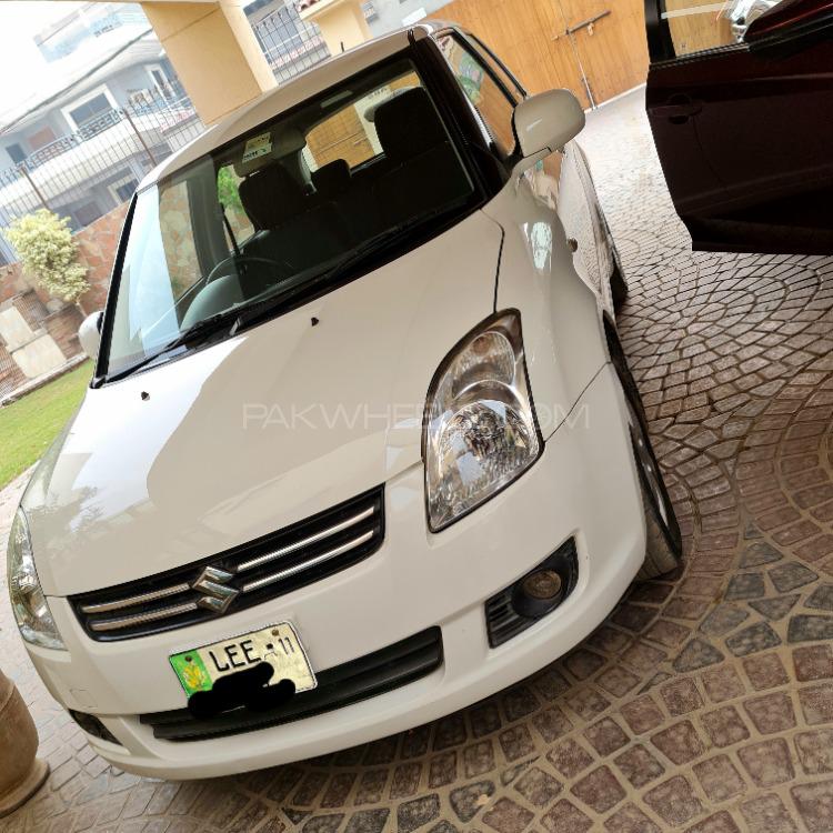 Suzuki Swift 2011 for Sale in Lahore Suzuki Swift 2011 for Sale in Lahore Image-2