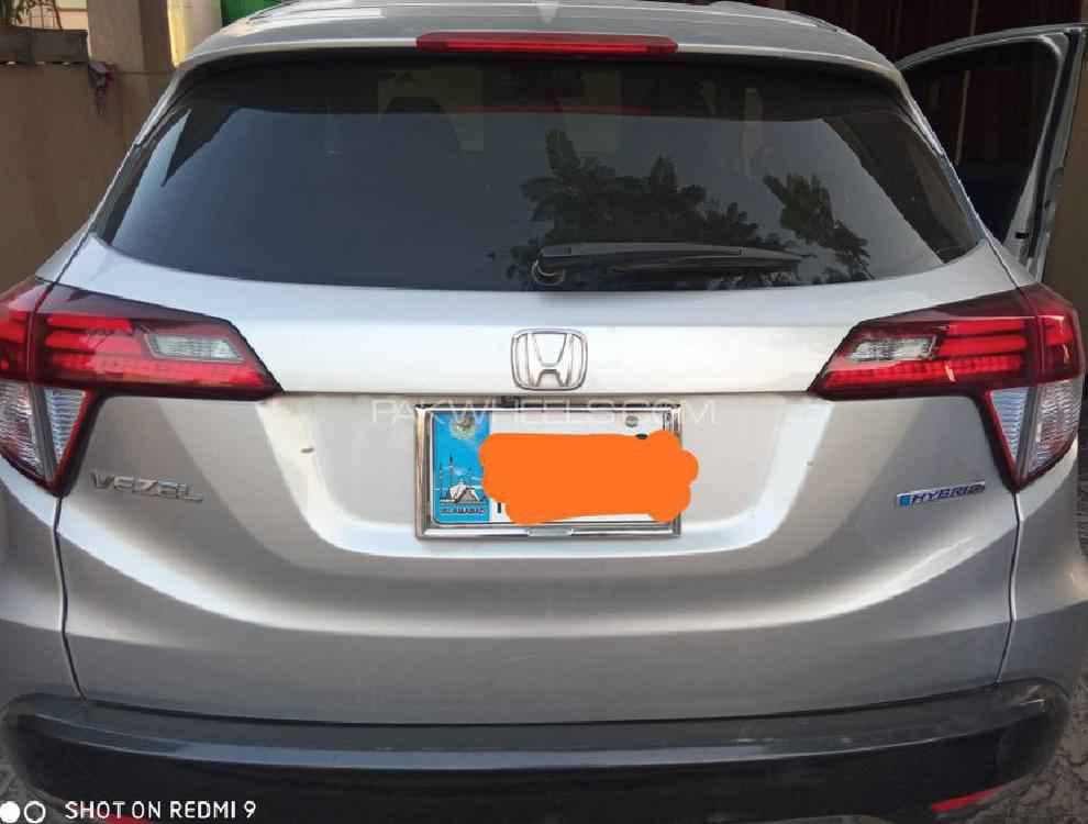 Honda Vezel 2014 for Sale in Islamabad Image-1