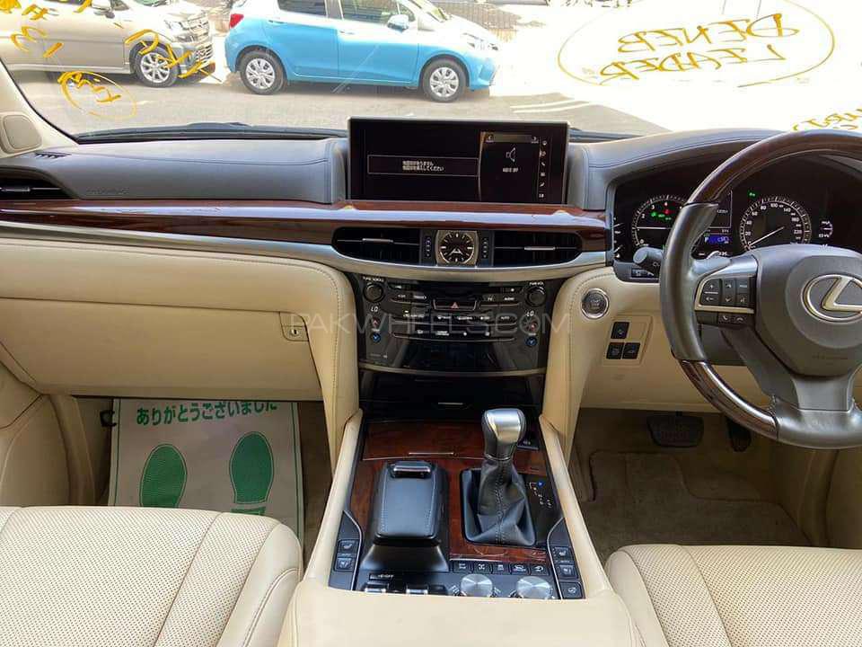 Lexus LX Series 2016 for Sale in Karachi Lexus LX Series 2016 for Sale in Karachi Image-7