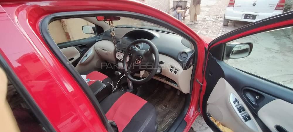 Toyota Vitz 2004 for Sale in Peshawar Toyota Vitz 2004 for Sale in Peshawar Image-2