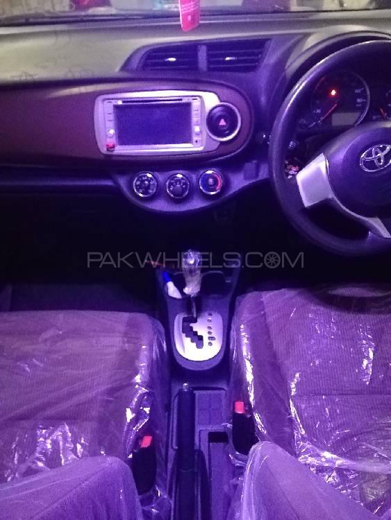 Toyota Vitz 2014 for Sale in Mardan Toyota Vitz 2014 for Sale in Mardan Image-10