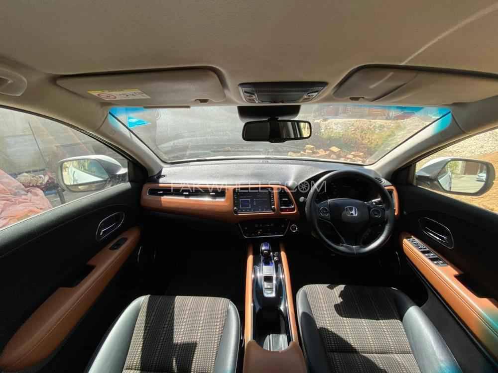 Honda Vezel 2014 for Sale in Bhera Honda Vezel 2014 for Sale in Bhera Image-13