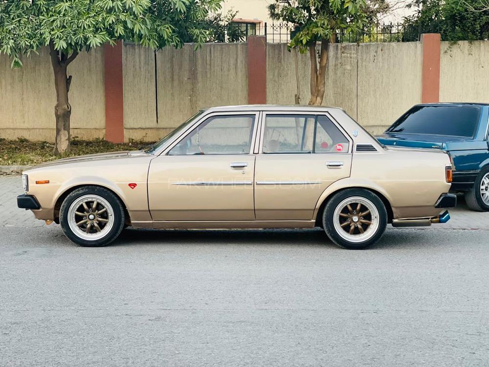 Toyota Corolla - 1981  Toyota Corolla - 1981  Image-4