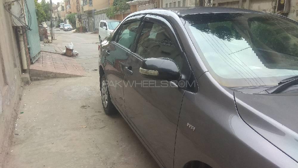 Toyota Corolla 2013 for Sale in Faisalabad Image-1