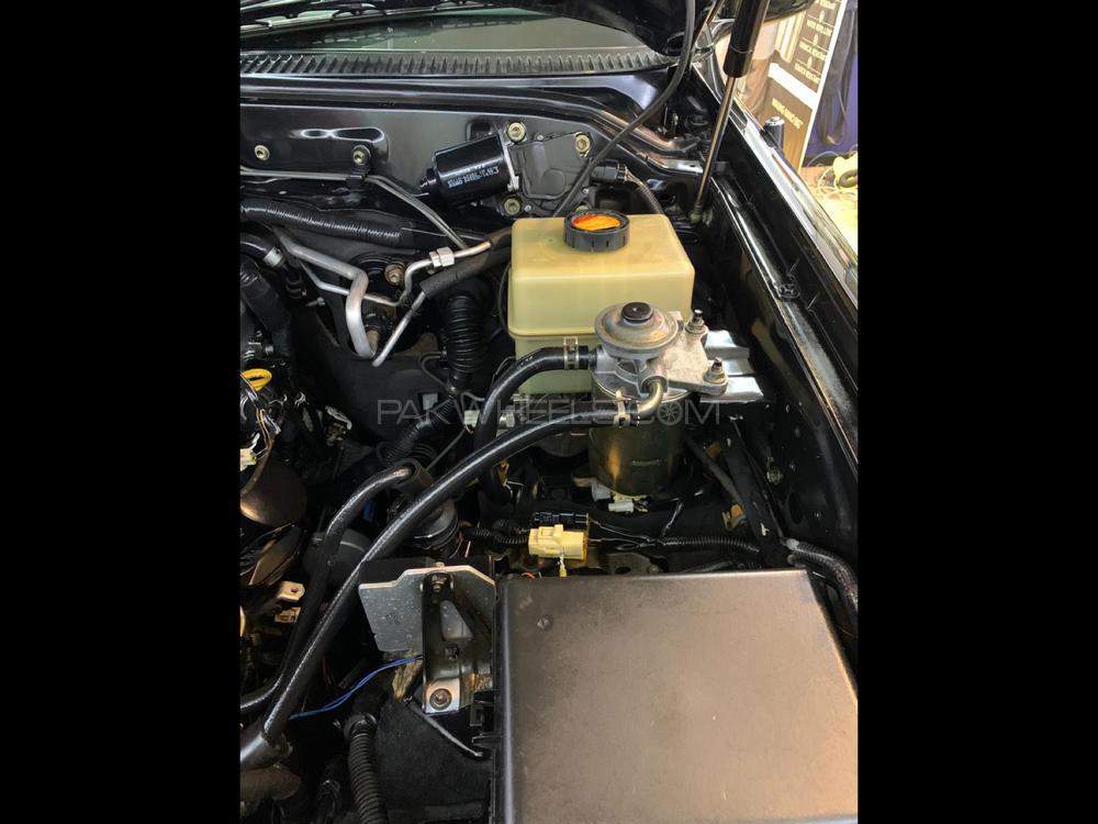 Toyota Land Cruiser 2005 for Sale in Multan Toyota Land Cruiser 2005 for Sale in Multan Image-14