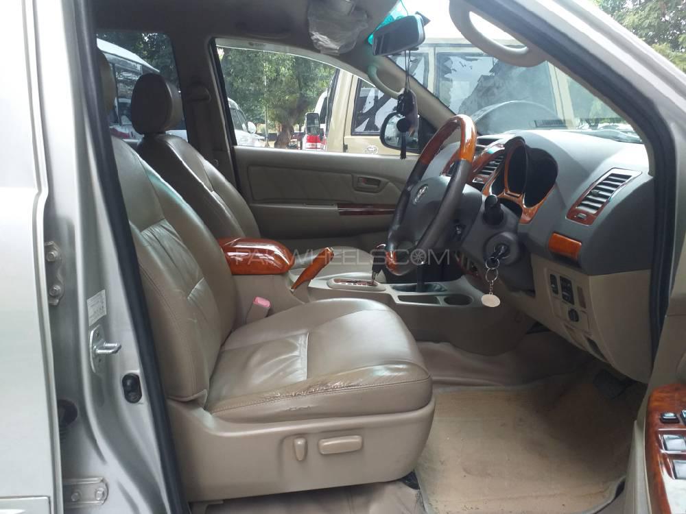 Toyota Hilux 2010 for Sale in Islamabad Toyota Hilux 2010 for Sale in Islamabad Image-7